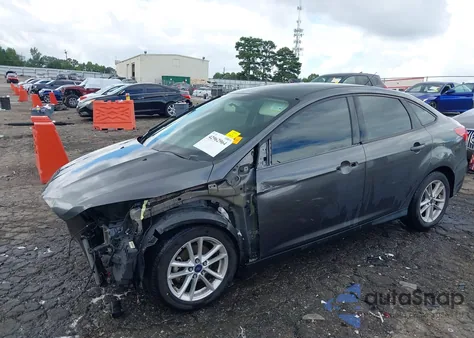 2018 Ford Focus Se z USA, uszkodzony, nr VIN 1FADP3F27JL318890